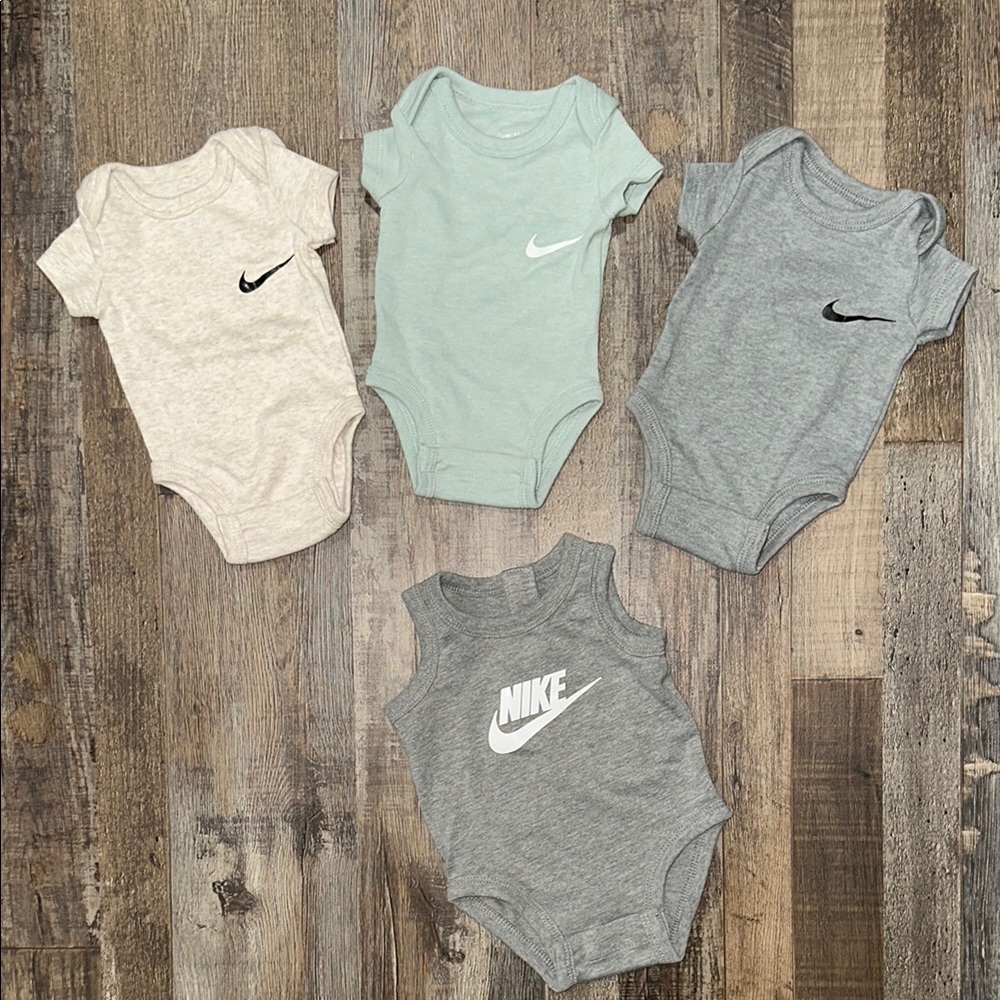 5 PC Nike Newborn Onesies NEW